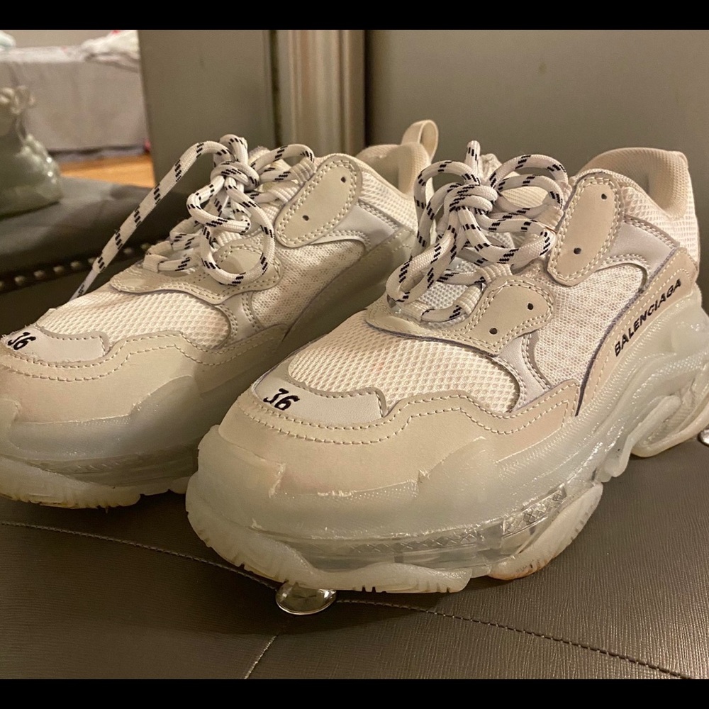 Balenciaga triple s shoes